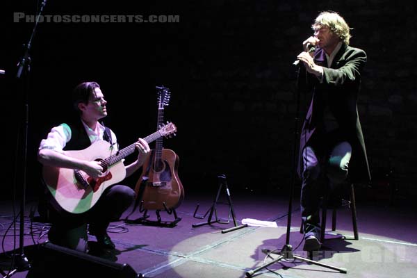 AND ALSO THE TREES - 2009-10-30 - PARIS - Cafe de la Danse - Simon Huw Jones - Justin Jones